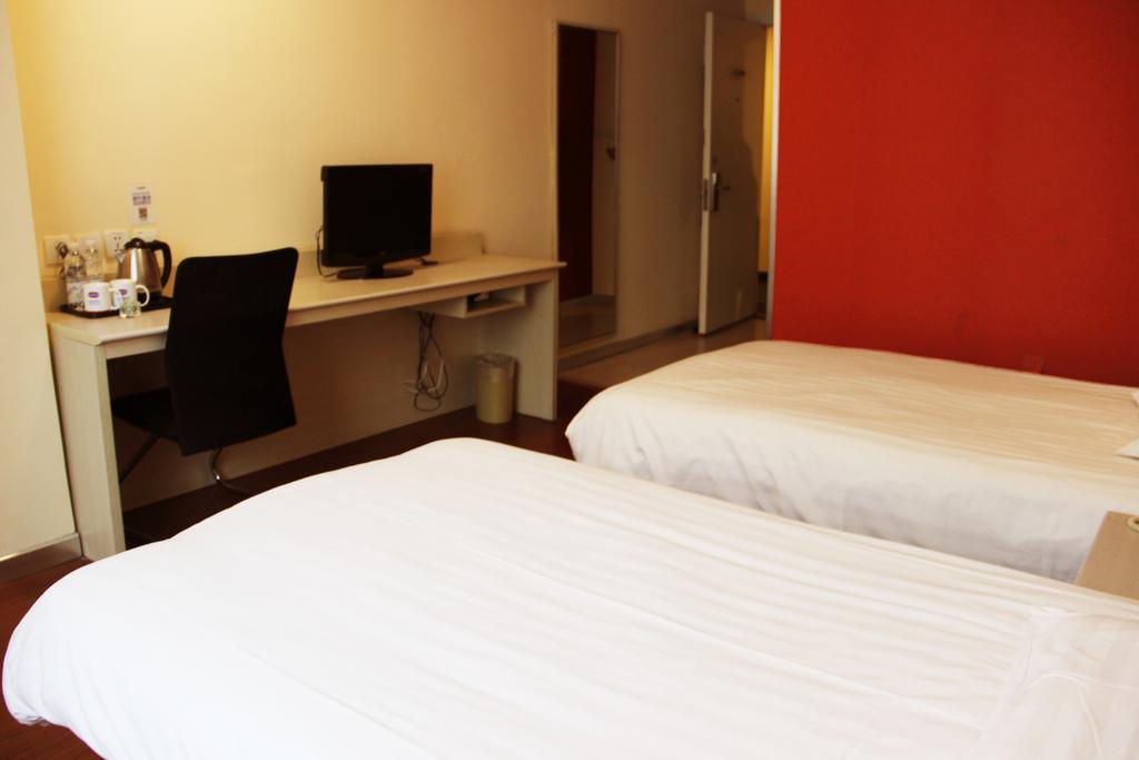 Hanting Hotel Shenyang Zhongshan Square エクステリア 写真